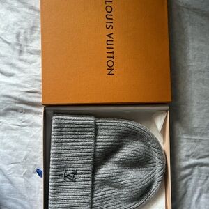 Louis Vuitton Light Gray Ribbed Folded Cuff Beanie